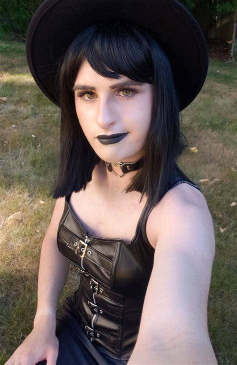 We would like to show you a description here but the site wont allow us. . Goth porn reddit